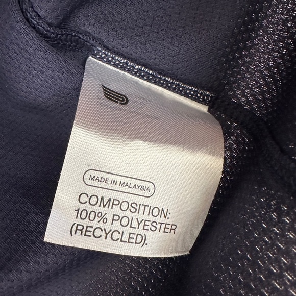 Pressio 2024 Mesa Marathon Women’s Tech Tee - Size S - Navy - Picture 4 of 4